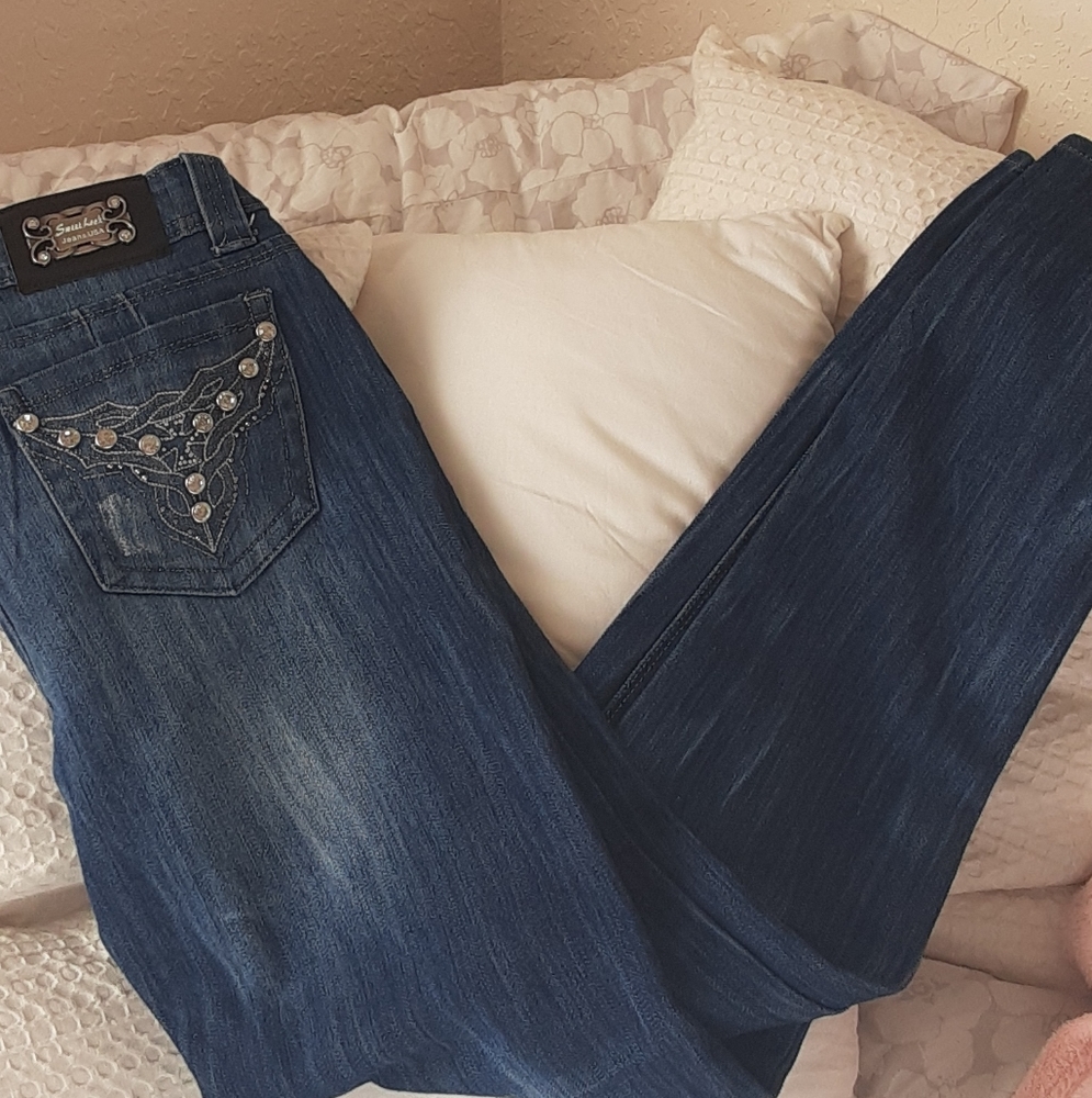 SWEET LOOK JEANS SIZE 9 INSEAM 32 BLING ON POCKETS